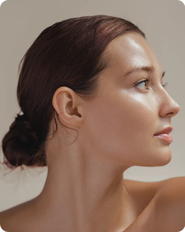 Detalhe de perfil de nariz feminino